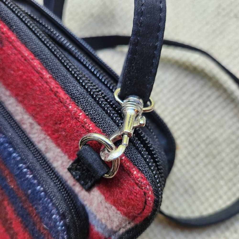 Pendleton Crossbody Zip Around Bag Southwest Aztec Wool Wallet Organizer Clutch - Picture 5 of 9